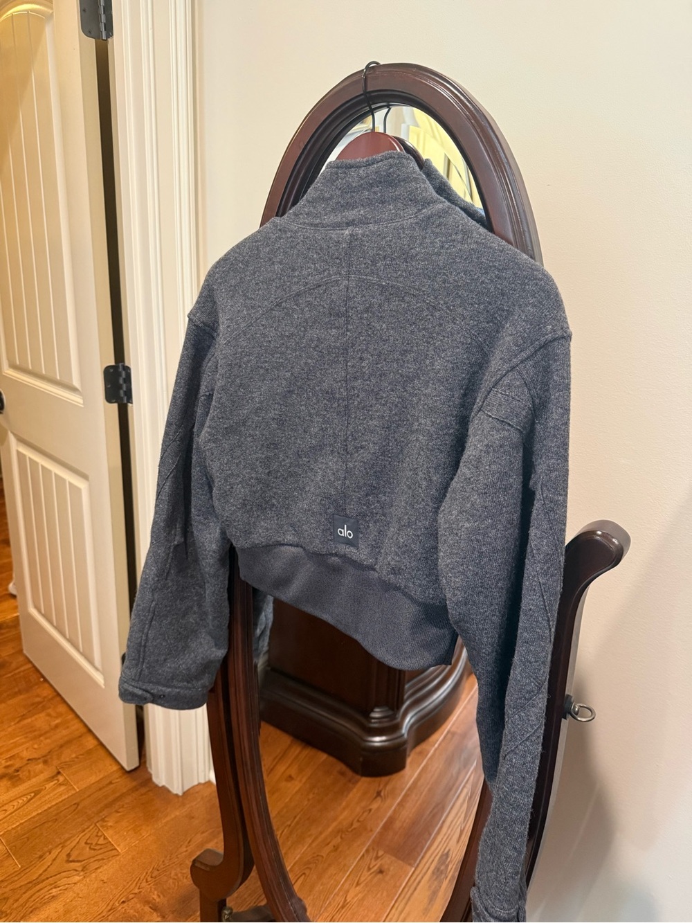 Alo Yoga Strut Jacket - Picture 3 of 6
